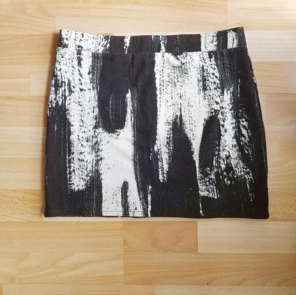 H&M | Marble Mini Skirt 🎀